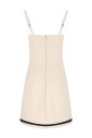 robe-noire-festonnee-sophistiquee