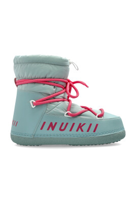 snow-boots-mountain