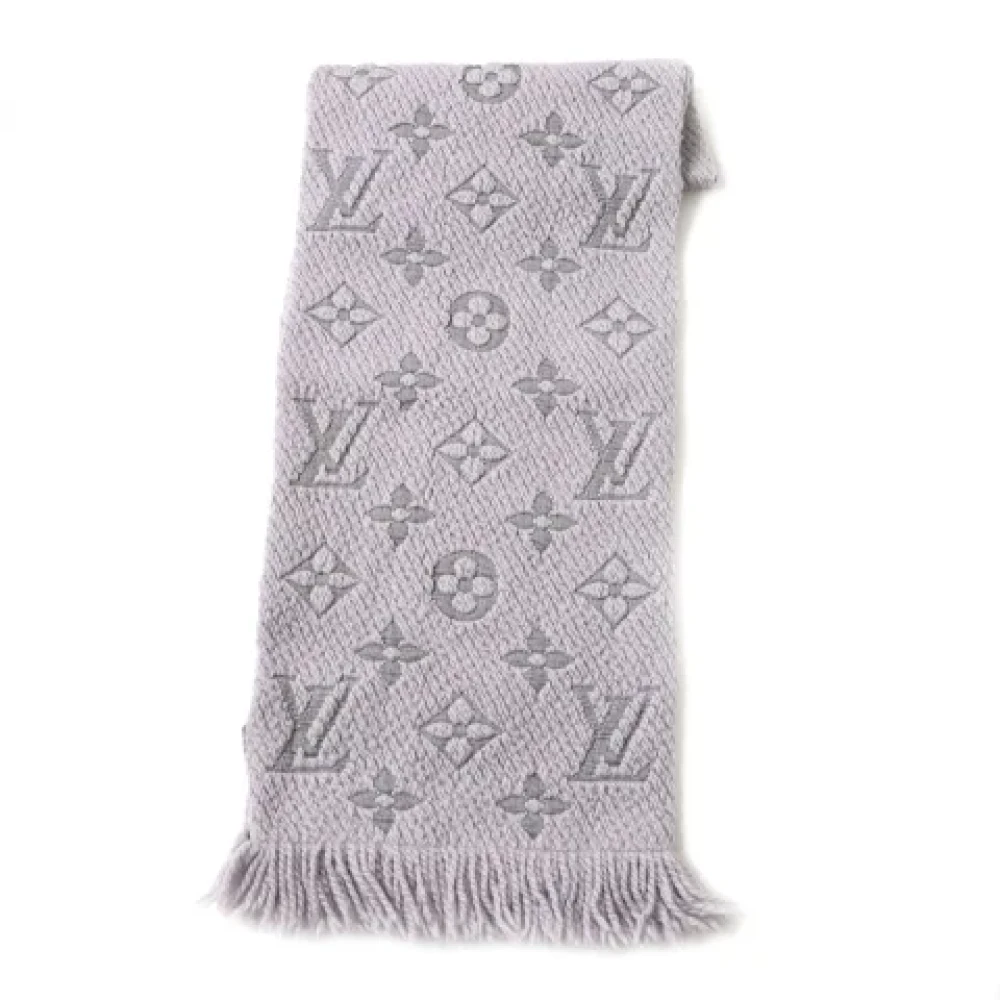 Louis Vuitton Vintage Pre-owned Silk scarves Gray Dames