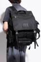 sac-a-dos-avec-de-nombreuses-poches