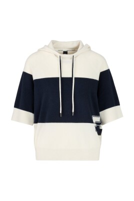 sweat-a-capuche-en-cachemire-sportif