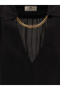 chemise-col-en-v-avec-detail-metallique