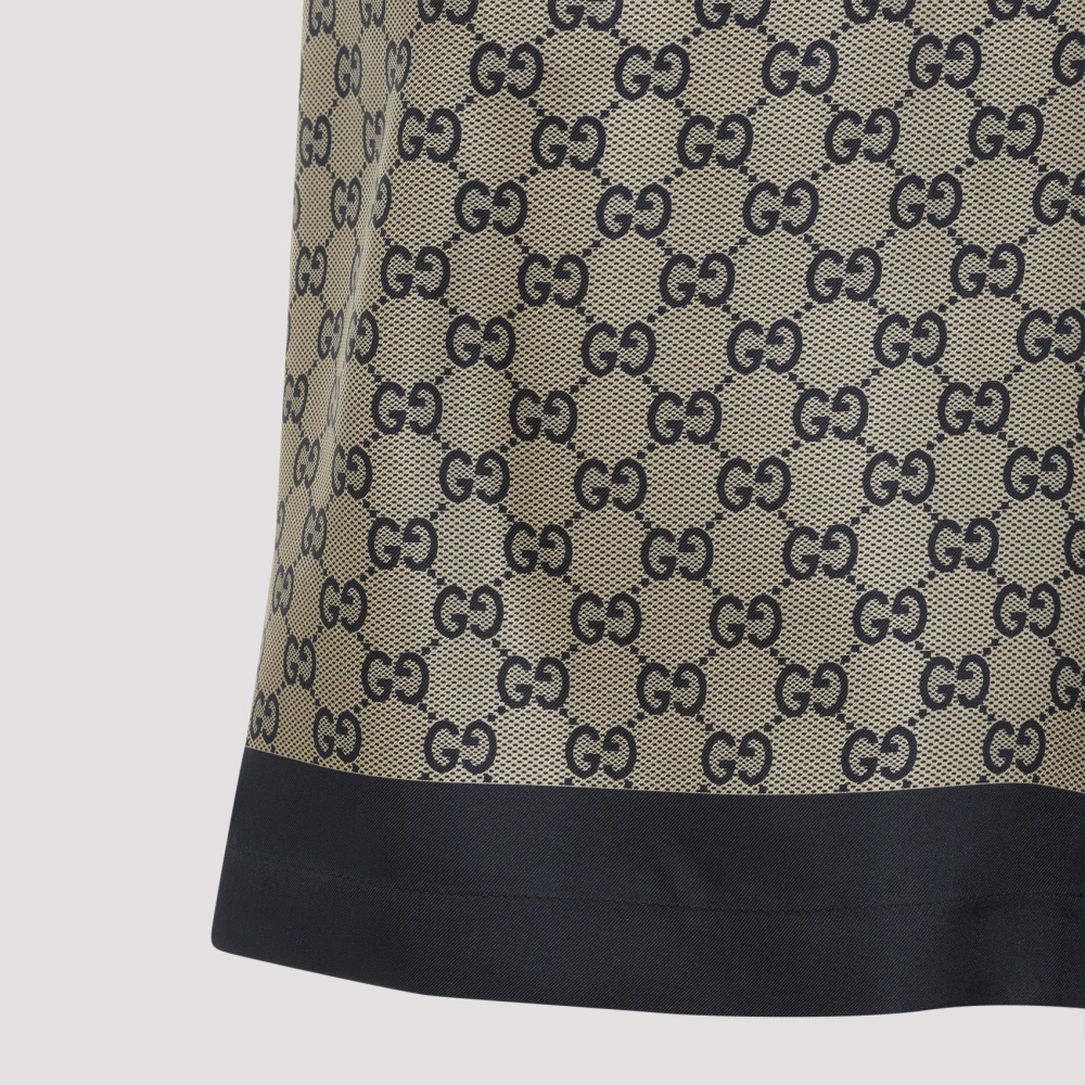 Gucci Gedrukte Silk Twill Shorts Beige Heren