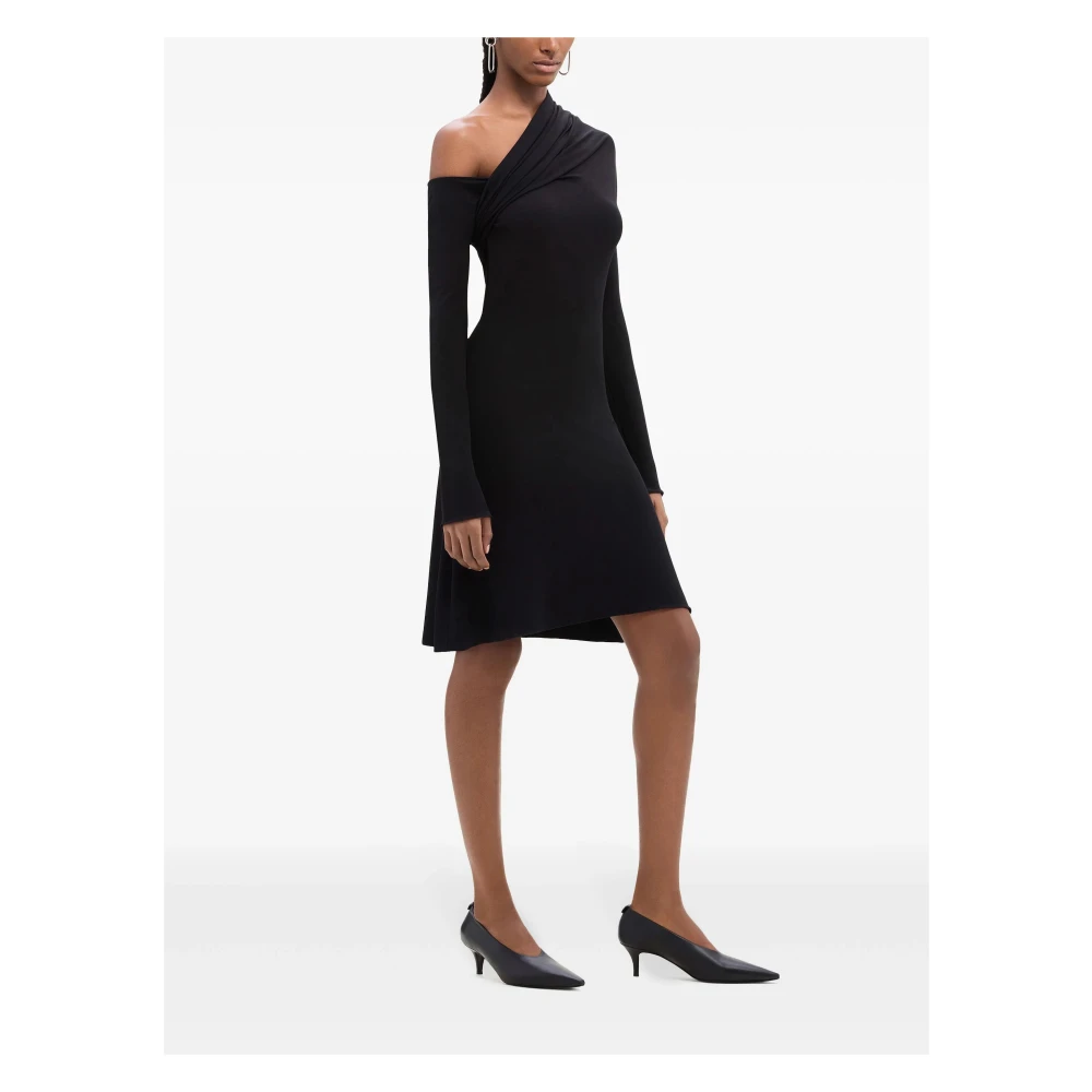 Courrèges Asymmetrische Eénmouw Zwarte Jurk Black Dames
