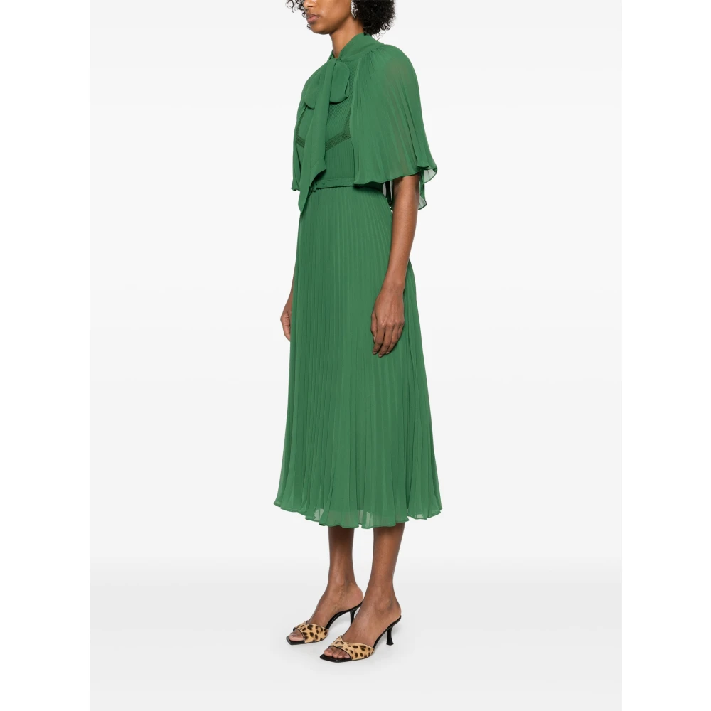 Self Portrait Groene Geplooide Jurk met Cape en Strik Green Dames