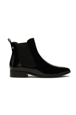 Slip-on platta stövlar med låg klack