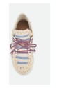 tissu-raye-chaussure-lacee
