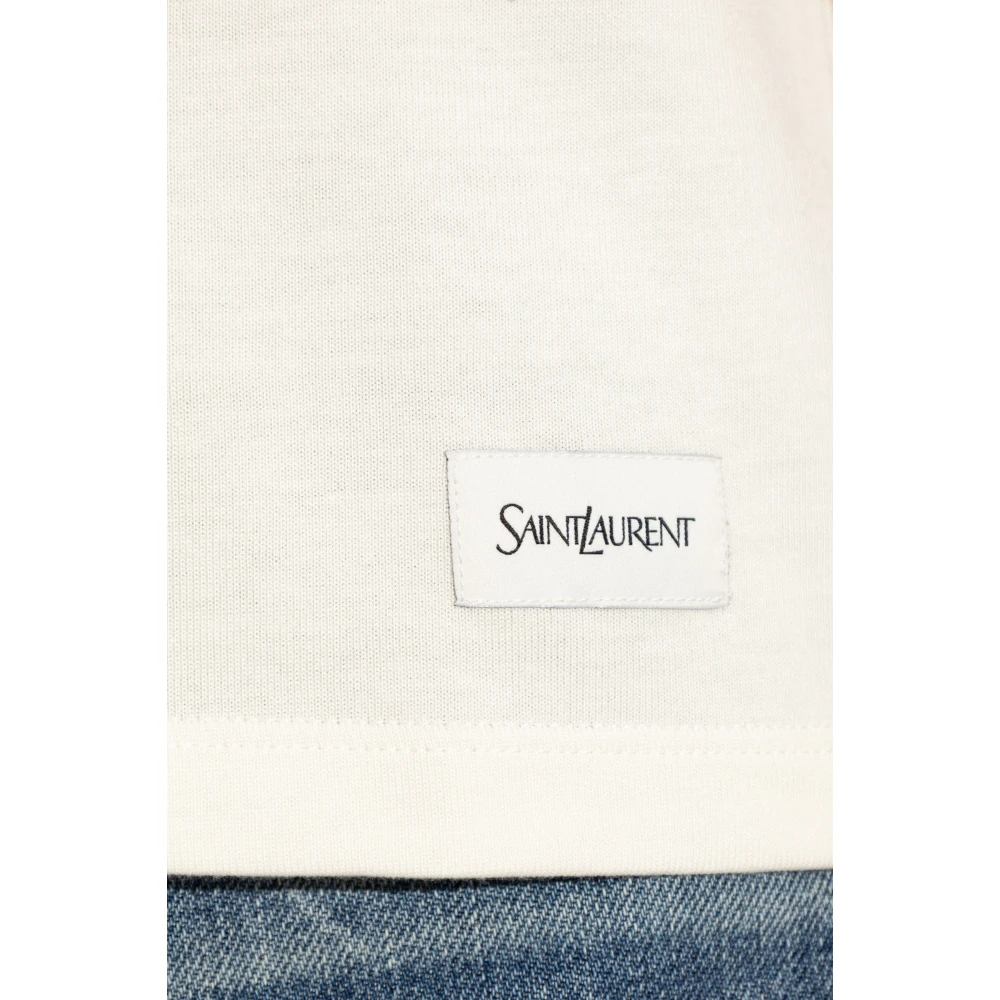 Saint Laurent T-shirt met Logo Patch Beige Dames