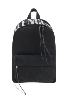 sleek-luxury-designer-backpack-men-black