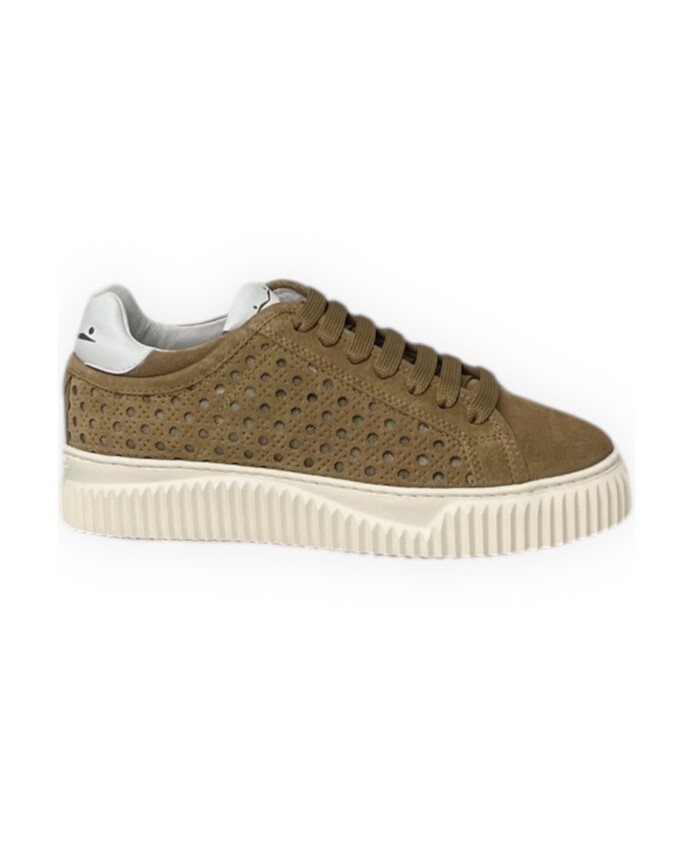 sneakers-en-daim-perfore