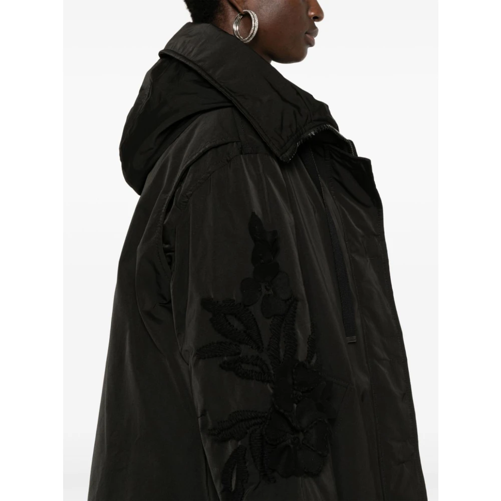 Ermanno Scervino Zwarte Gewatteerde Jas met 3D Bloemenapplicatie Black Dames