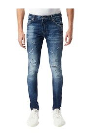 Jeans attillati