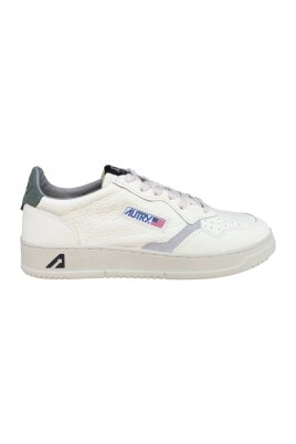 sneakers-basses-en-daim-vert