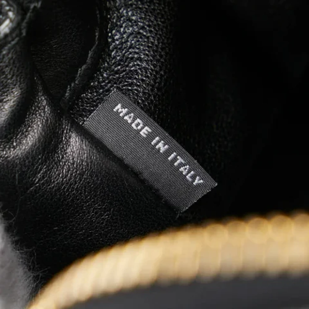 Miu Pre-owned Leather handbags Black Dames