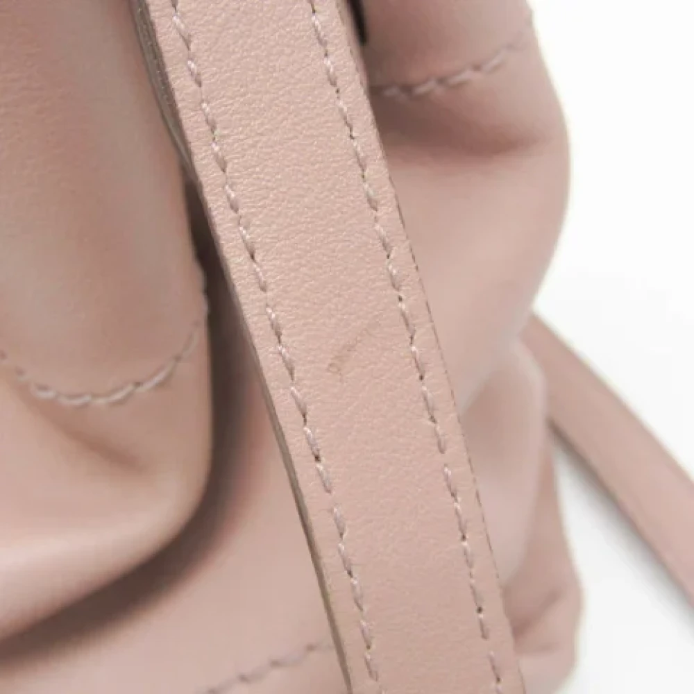 Salvatore Ferragamo Pre-owned Leather shoulder-bags Beige Dames