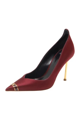 Pumps med skulpterad klack
