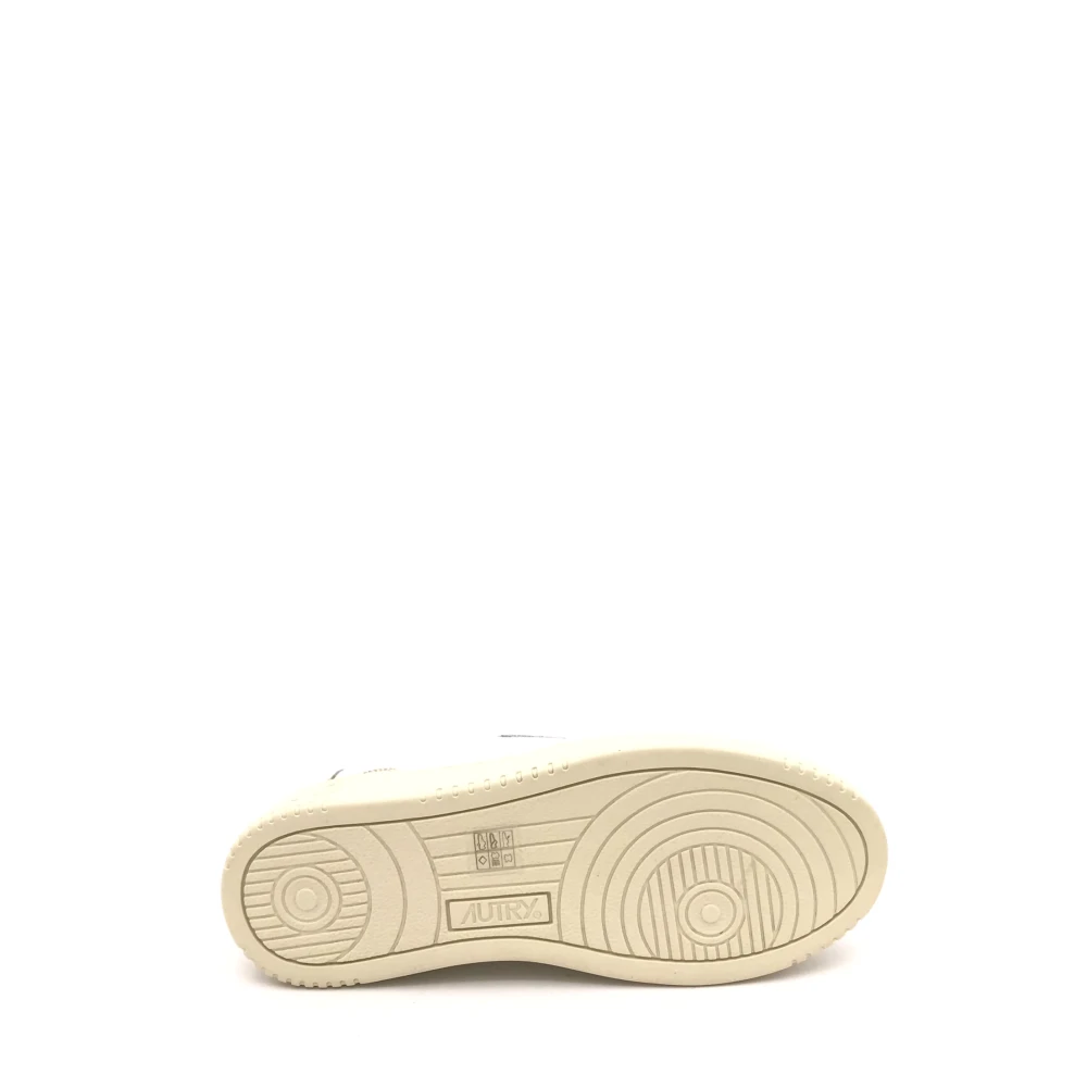 Autry Medalist Low Sneakers