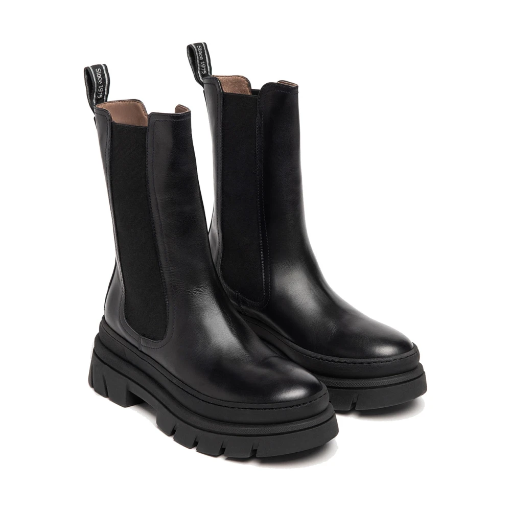 Shoes > Boots > Chelsea Boots - - Nerogiardini - Modalova
