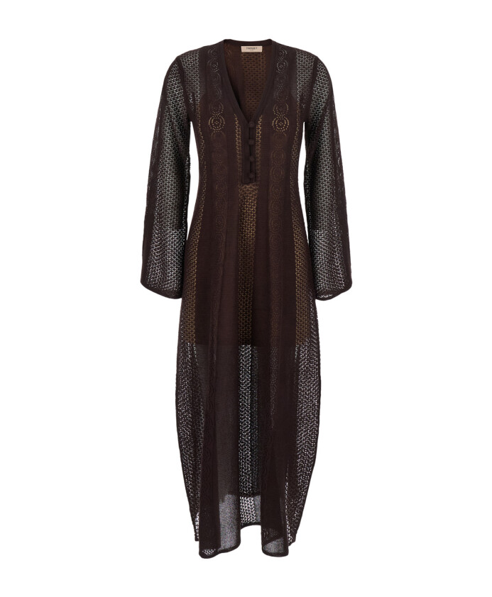 robe-marron-en-tricot-avec-col-en-v-et-broderie
