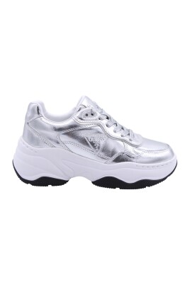 bell-sneaker