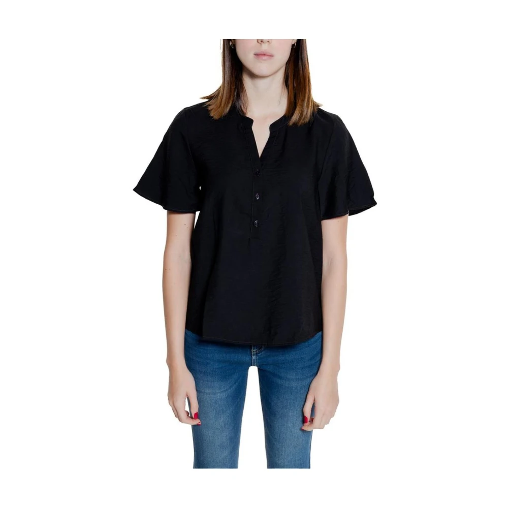 Jacqueline de Yong Zwarte V-hals korte mouw shirt Black Dames