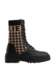 N9-518 2201 Dian Boots 9000