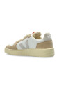 sports-shoes-v-82