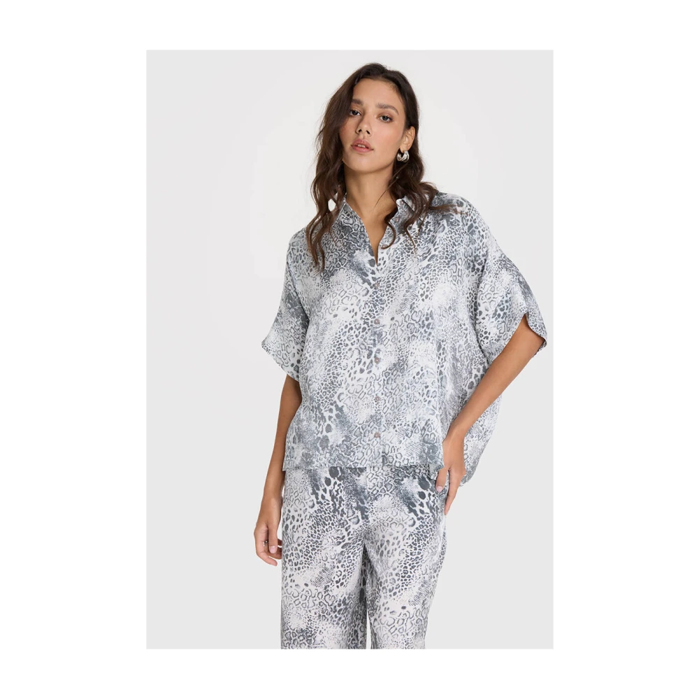 Alix The Label Oversized Blouse met Animal Print White Dames