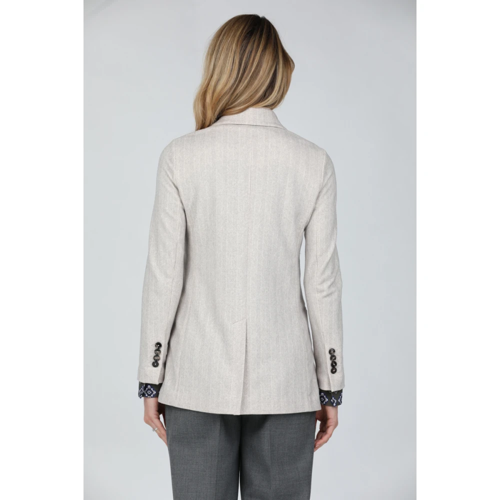 Circolo 1901 Dubbelrijige Geruite Stoffen Jas Beige Dames