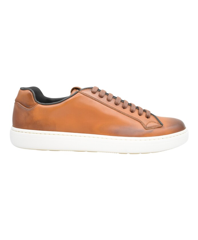 flat-shoes-walnoot-model-boland