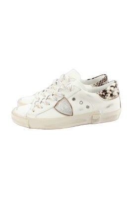 sneakers-blanches-pour-femmes