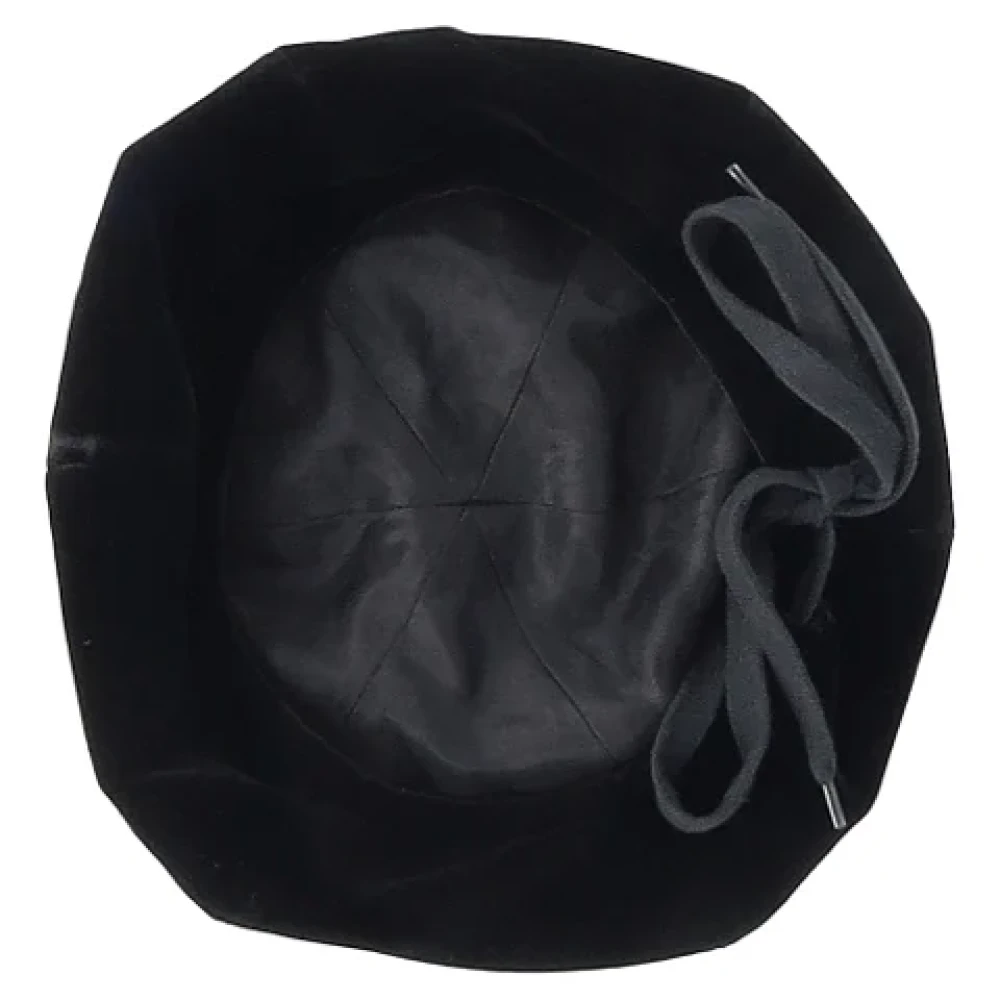 Prada Vintage Pre-owned Velvet hats Black Dames