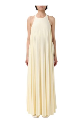 black-sleeveless-maxi-dress