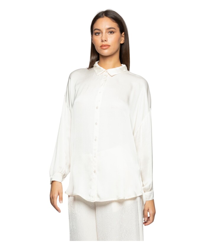 chemise-classique-douce-et-discrete