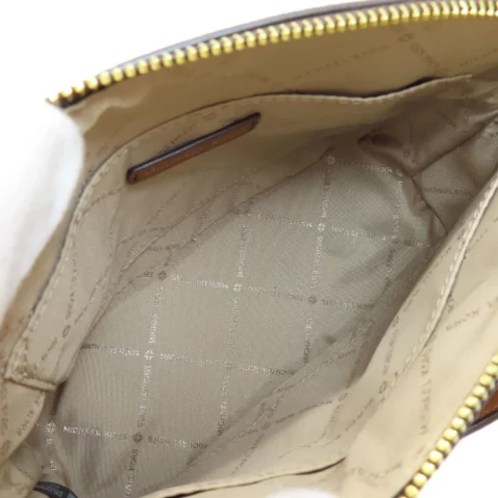 Michael Kors Pre-owned Plastic shoulder-bags Brown Dames