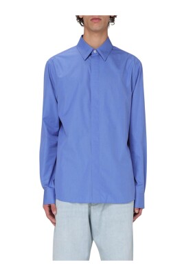 chemise-popeline-bleue-elegante-et-polyvalente