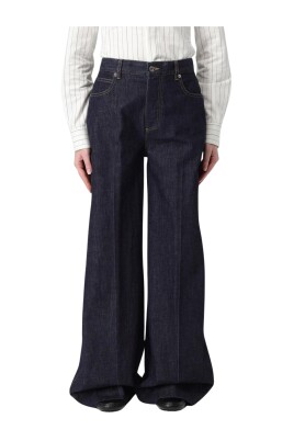 wide-leg-jeans