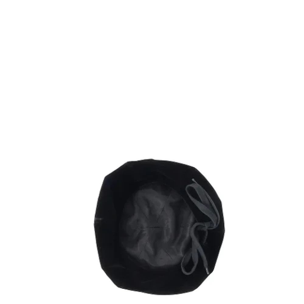 Prada Vintage Pre-owned Velvet hats Black Dames