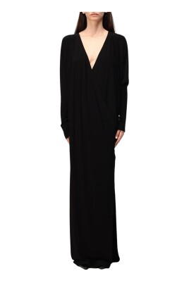 elegant-black-maxi-dress