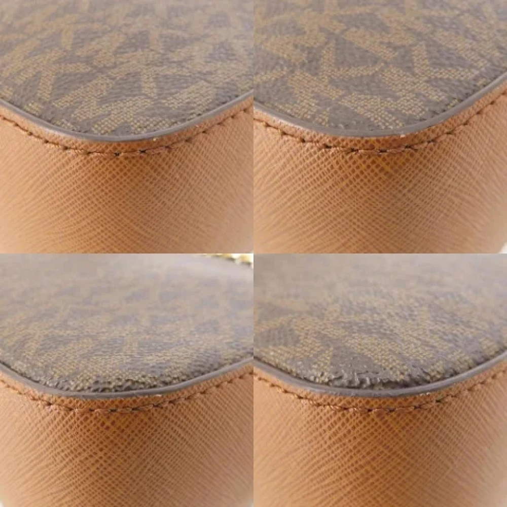 Michael Kors Pre-owned Fabric shoulder-bags Brown Dames