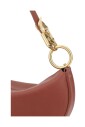 sac-bandouliere-demi-lune-moderne-en-cuir