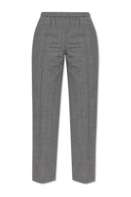 creased-trousers