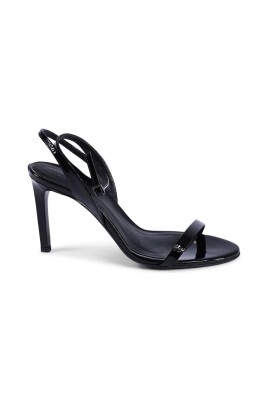 italian-leather-sandal-black-model