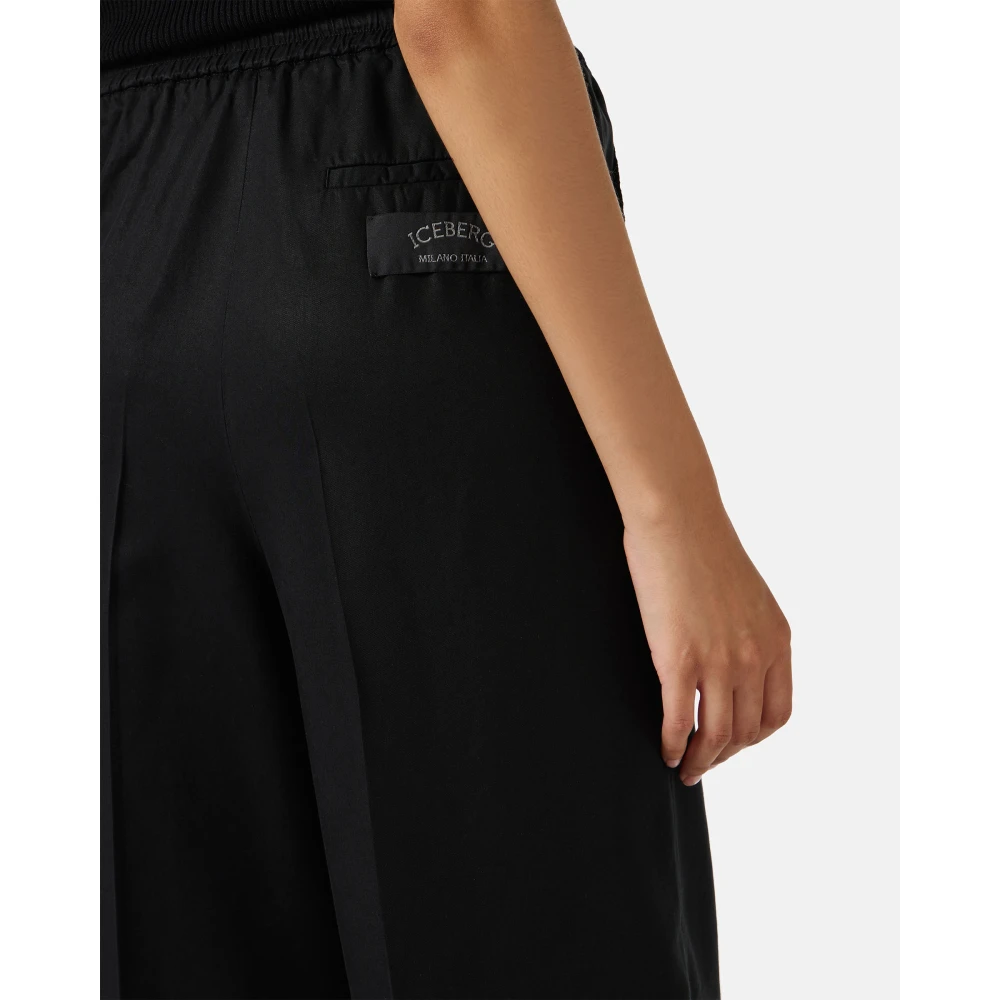 Iceberg Zwarte comfort fit Bermuda shorts van vloeiende Tencel stof Black Dames