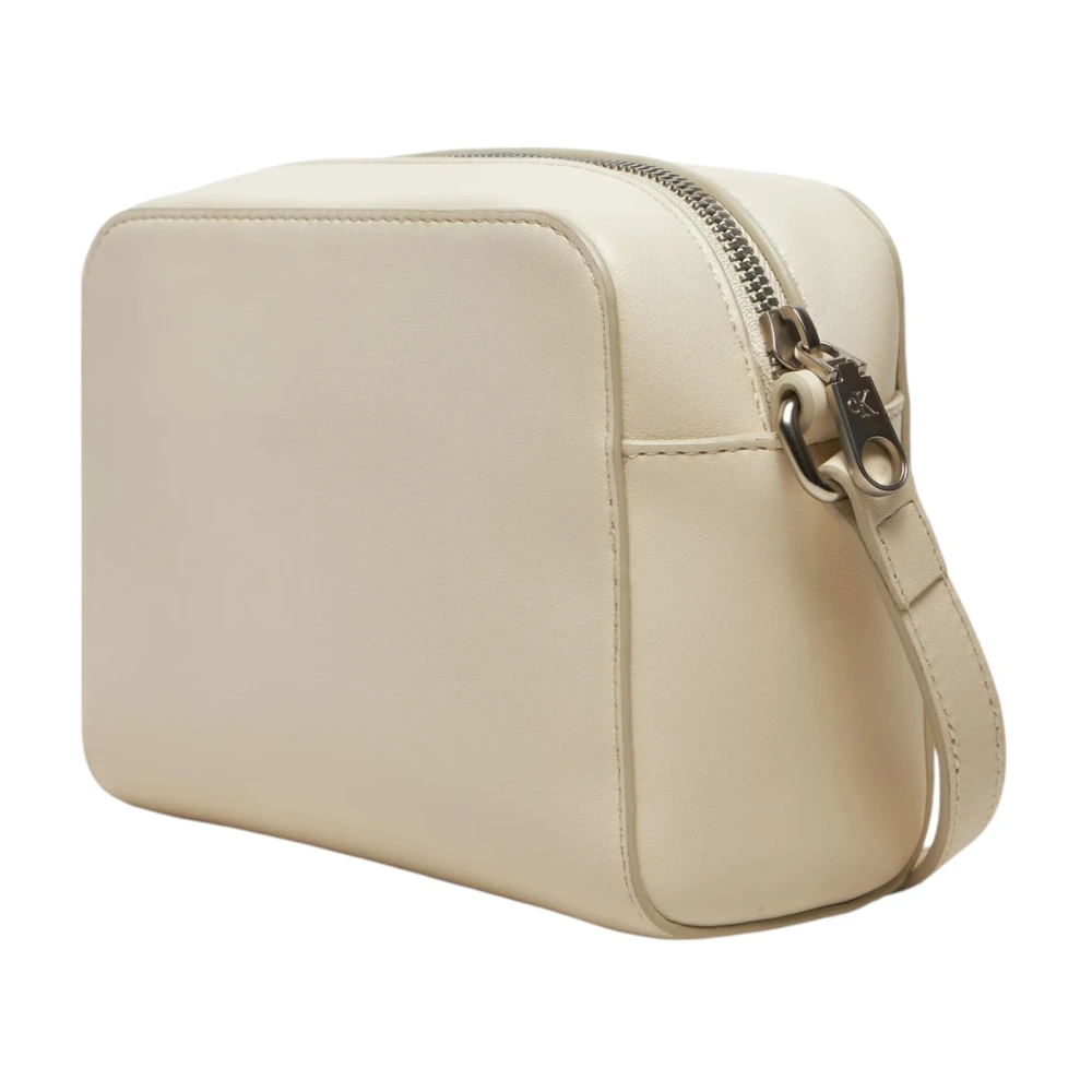 Calvin Klein Jeans Stijlvolle cameratas voor vrouwen Beige Dames