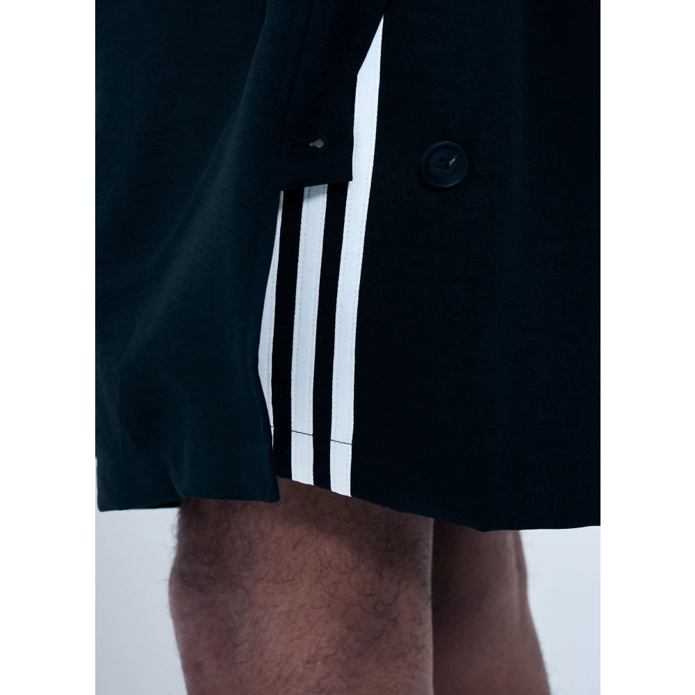 Y-3 Shorts met afneembare riem en zijstrepen Black Heren