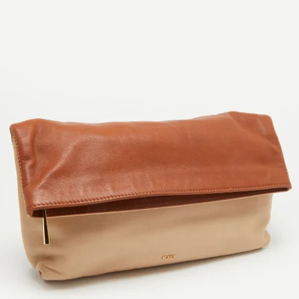 Emilio Pucci Pre-owned Leather clutches Brown Dames