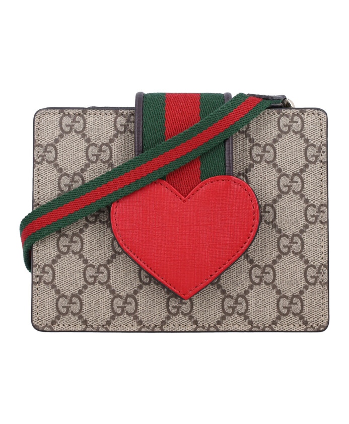 handtas-met-hartdetail