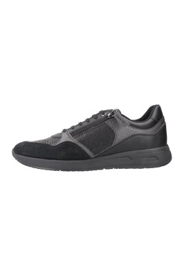 sneakers-elegantes-pour-un-usage-quotidien