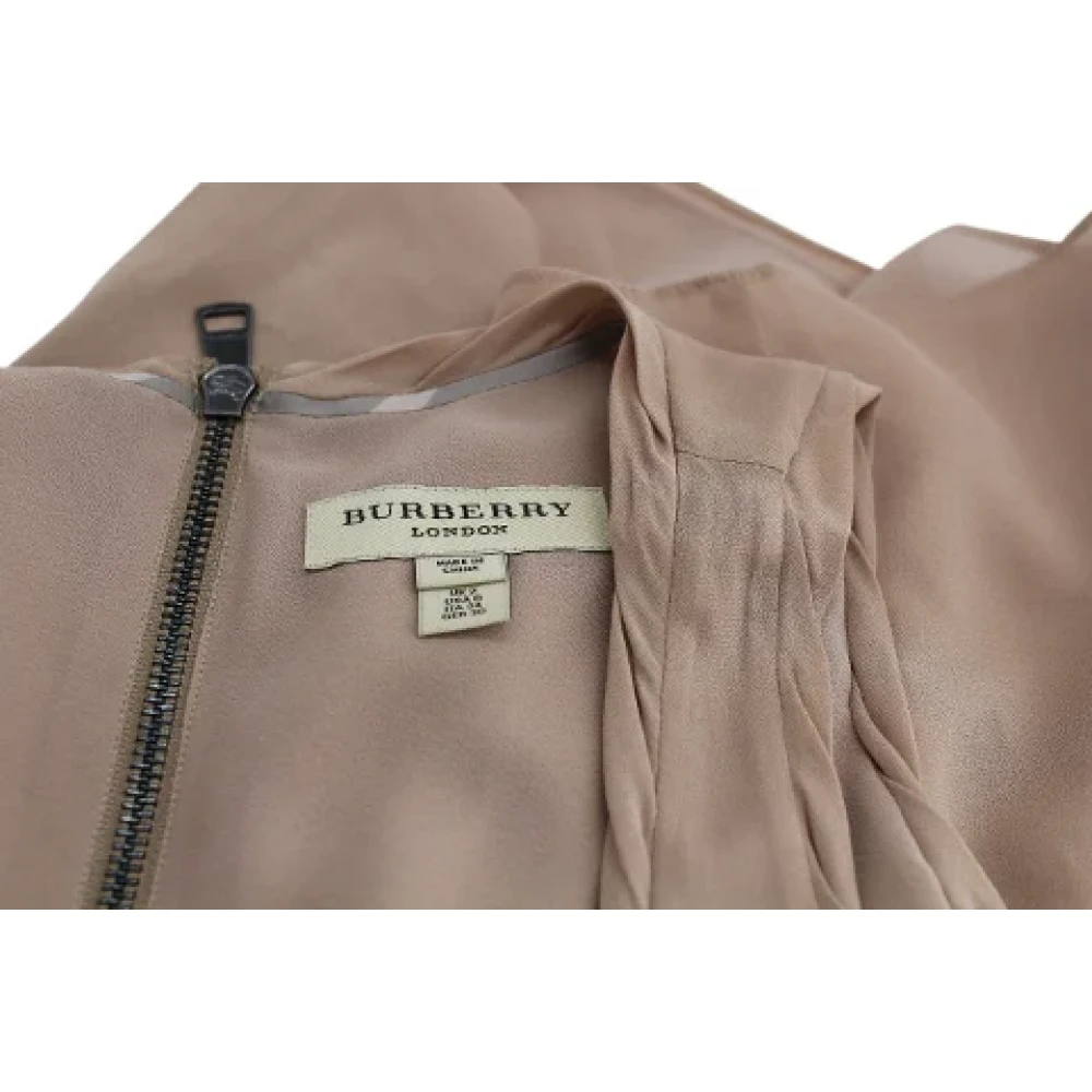 Burberry Vintage Pre-owned Silk tops Beige Dames